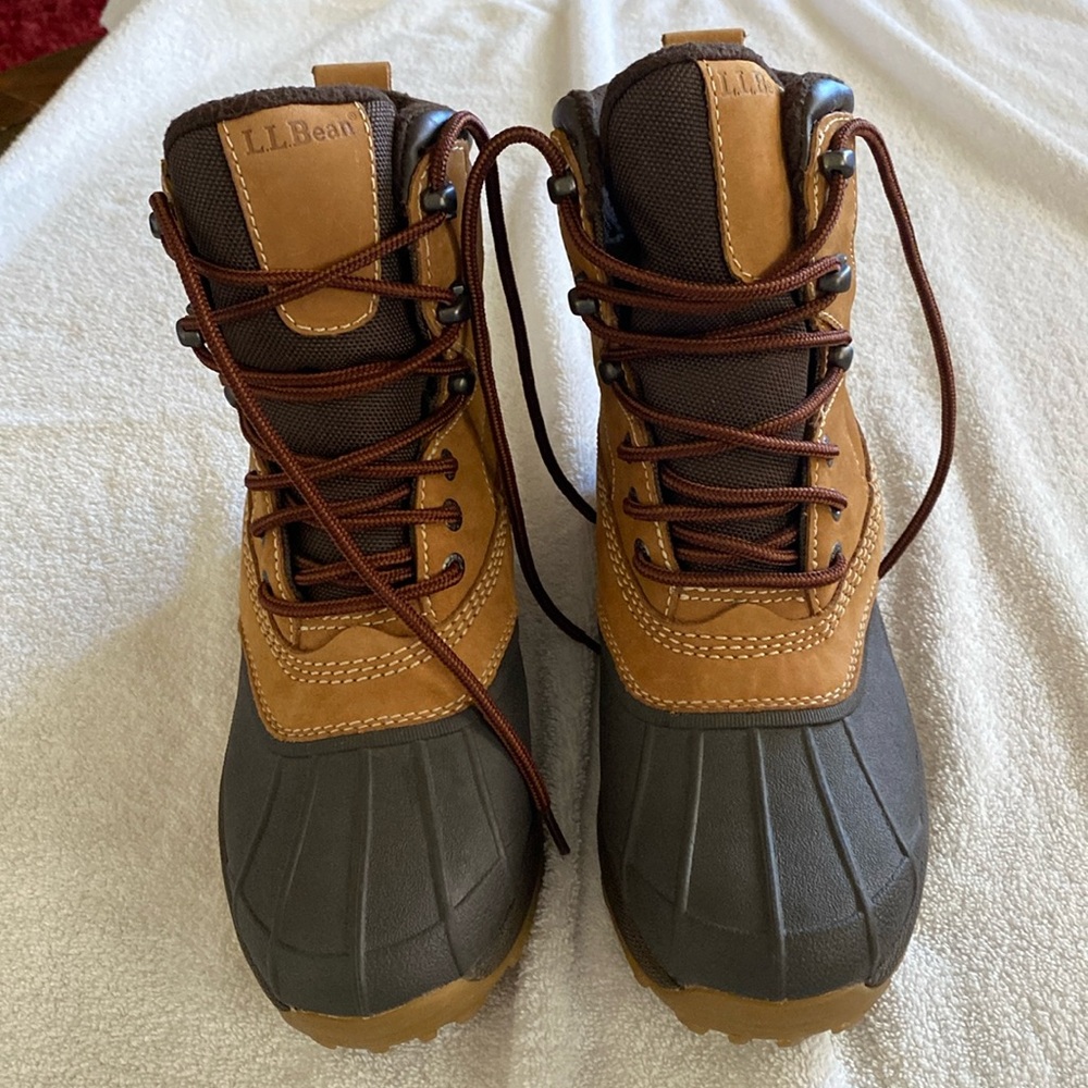 L.L. Bean Primaloft Lace Up Insulated Boots Size 8